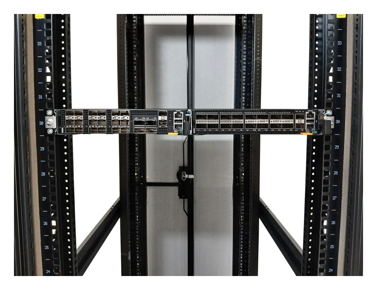 Aruba S4B21A CX8325H 18p SFP28 25G 4p QSFP28 100G Back-to-Front 4xFan 2xPSU Veri Merkezi Switch — görsel 3